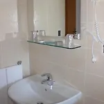 מלון Ines בוקה די קדורה