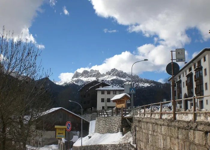 Ξενοδοχείο Ines Borca di Cadore