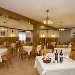 Ines Hotel