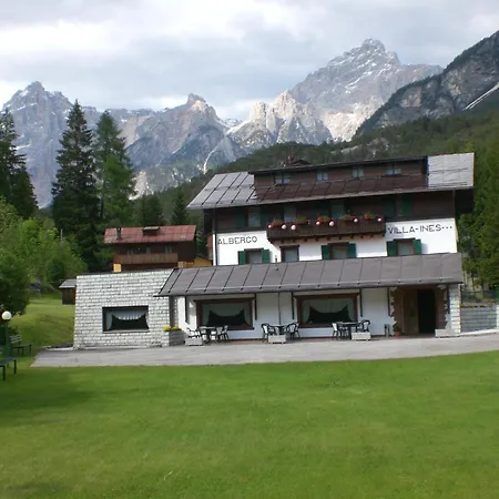Hotel Ines