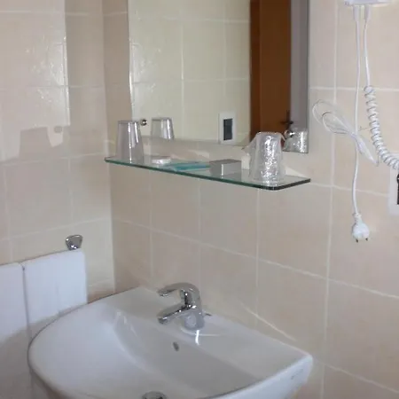 酒店 伊内斯别墅酒店 博尔查迪卡多尔