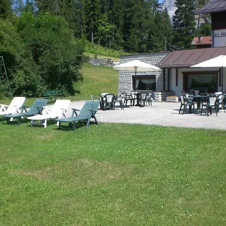Hotel Ines 3*