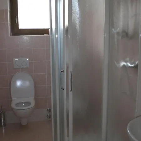 伊内斯别墅酒店 博尔查迪卡多尔